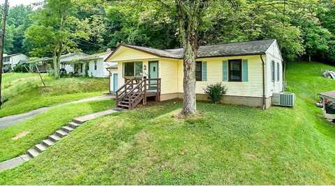 105 Sunny Brook Drive, Saint Albans, WV 25177