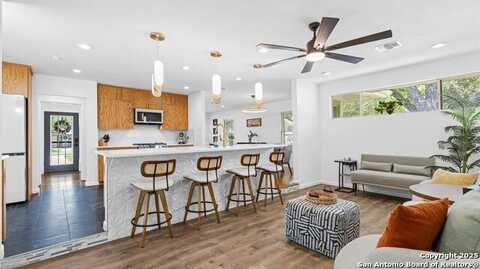 303 Ridgehaven PL, San Antonio, TX 78209