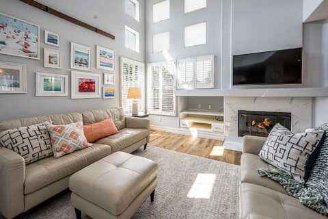 4640 Los Alamos Way, Oceanside, CA 92057