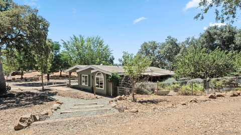 25218 Black Canyon Rd, Santa Ysabel, CA 92070