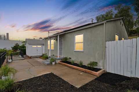 7282 University Ave, La Mesa, CA 91942