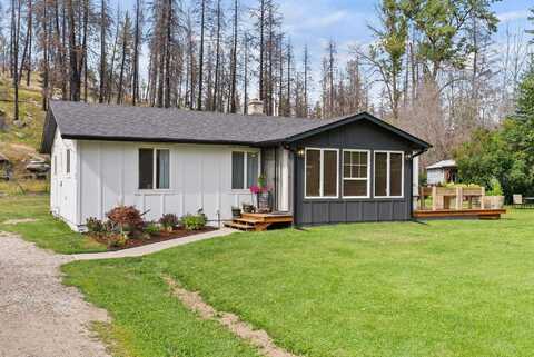 14313 E Blanchard Rd, Elk, WA 99009
