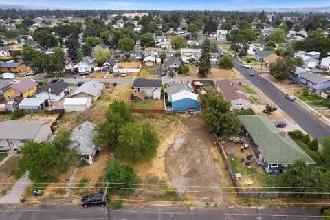 1683 E Garland Ave, Spokane, WA 99207