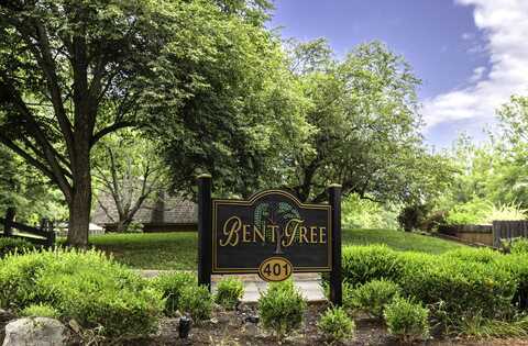 401 Redding Road, Lexington, KY 40517