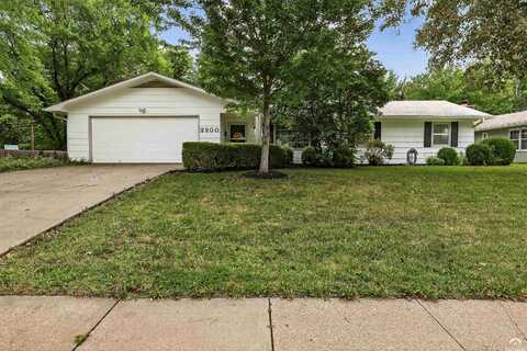 2900 Belle Haven Drive, Lawrence, KS 66046