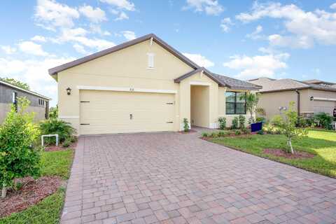 732 Acadia Court SE, Palm Bay, FL 32909