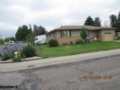 2015 17TH STREET, GERING, NE 69341