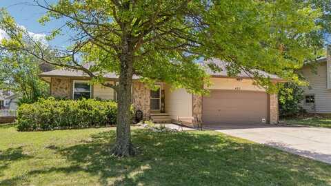 425 E Pecan Ln, Derby, KS 67037