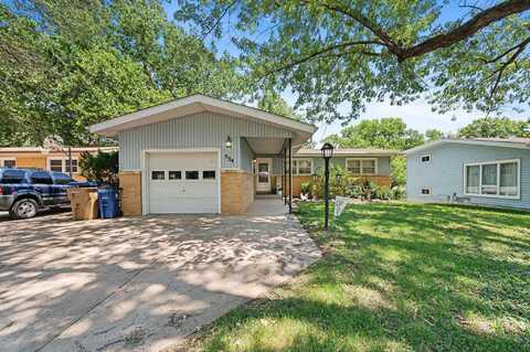 534 S Derby Ave, Derby, KS 67037