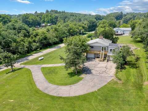 E4138 Pierce Road, La Valle, WI 53941