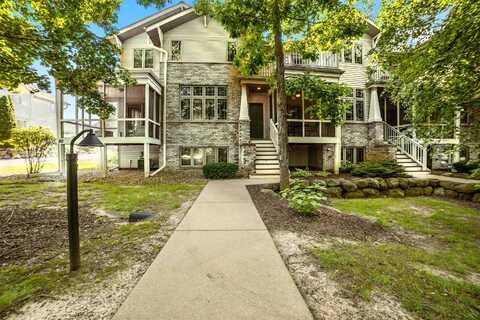52 Wood Brook Way, Fitchburg, WI 53711