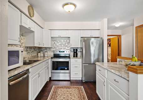 964 Rockefeller Lane, Madison, WI 53704