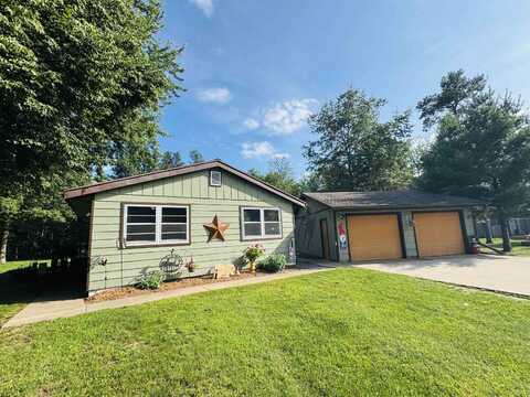 819 Rugby Court, Nekoosa, WI 54457
