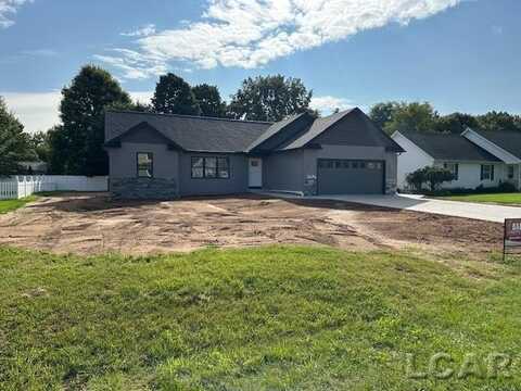 3185 Pender, Adrian, MI 49221