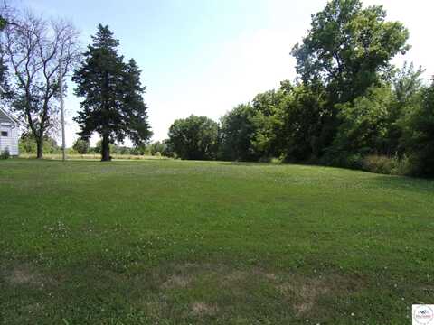 619 E McPherson, Knob Noster, MO 65336