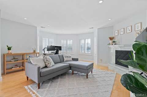 490 33rd Avenue, San Francisco, CA 94121