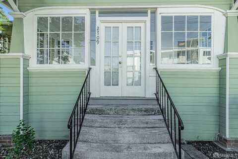 2709 Nicol Avenue, Oakland, CA 94602