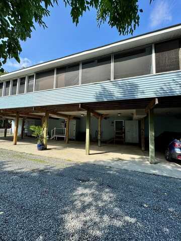 7069 BOND ST, CHINCOTEAGUE, VA 23336