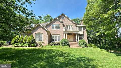 1354 LEWINSVILLE MEWS CT, MCLEAN, VA 22102
