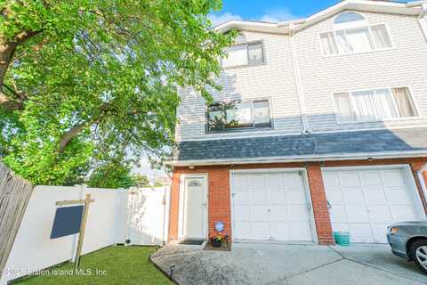 31 Charles Place, Staten Island, NY 10303