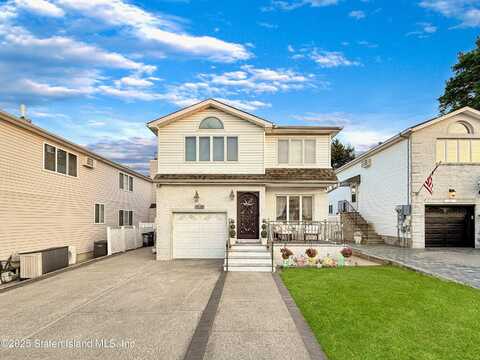 18 Lynbrook Court, Staten Island, NY 10309