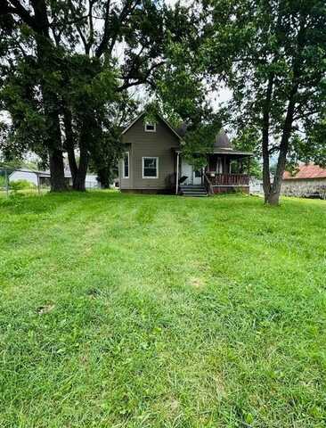 462 N Bond Street, Scottsburg, IN 47170