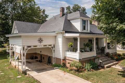 123 NW 1st Street, Paoli, IN 47454