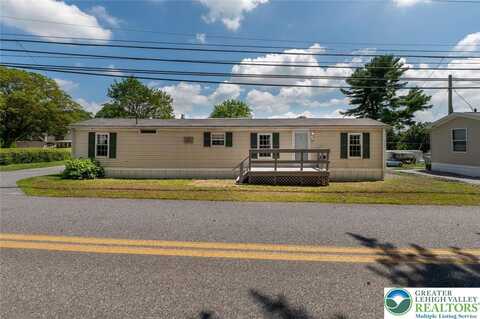 4403 Wolfs Crossing Road, White Hall, PA 18069