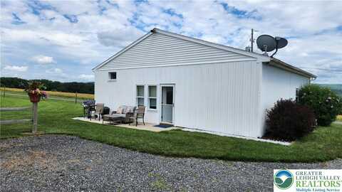 185 Ridge Cup Road, West Penn Twp, PA 17960