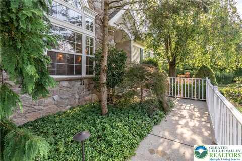 1866 Felicity Lane, Hellertown Boro, PA 18055