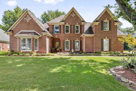 8851 PEMBROKE ELLIS, Bartlett, TN 38133