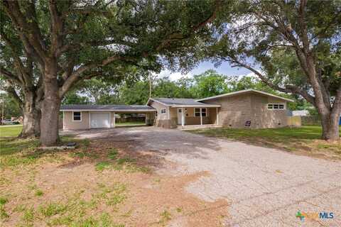 612 Flournoy Street, Edna, TX 77957