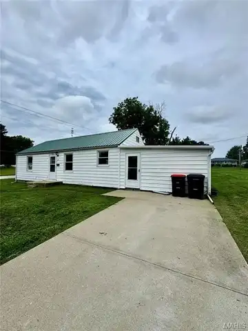 320 W Elm Street Street, Palmyra, MO 63461