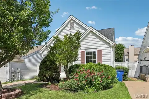 2639 Liberty Gardens Drive, Florissant, MO 63031