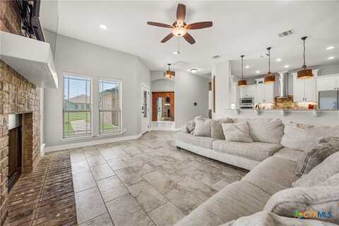9407 Bozon Hill Drive, Salado, TX 76571