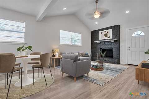 636 Mill Street, San Marcos, TX 78666