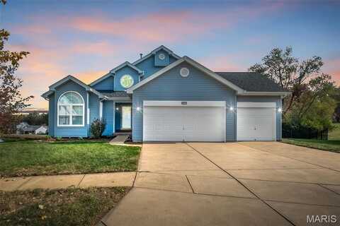 1006 Silver Lake Ridge Drive, Pacific, MO 63069