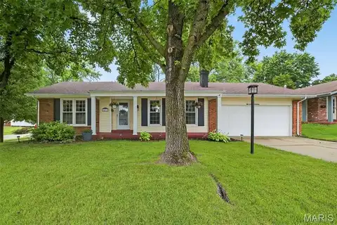 1273 Woodpath Drive, Florissant, MO 63031