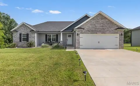 835 Lochinvar Lane, Cape Girardeau, MO 63701