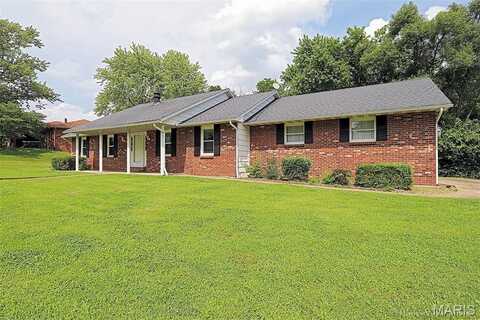 1510 Amblewood Drive, Cape Girardeau, MO 63701