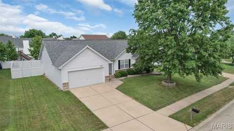 2011 Trio Drive, Wentzville, MO 63385