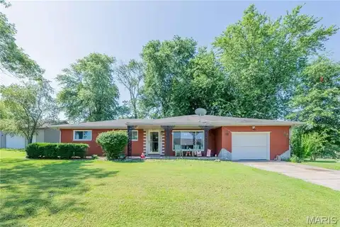 1302 Carribean Drive, Edwardsville, IL 62025