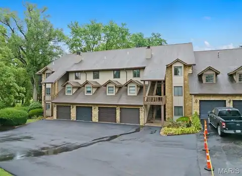 521 S 74th Street, Belleville, IL 62223