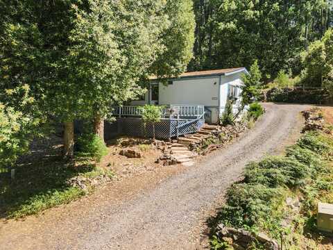 211 Barlow Street, Cave Junction, OR 97523