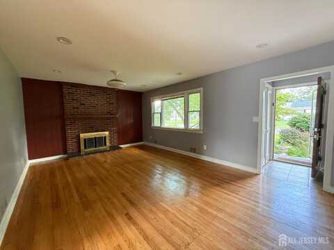 869 Gates Avenue, Piscataway, NJ 08854