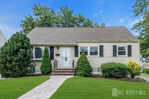 75 S McKinley Avenue, Iselin, NJ 08830