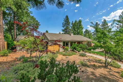1379 Ponderosa Drive, Ashland, OR 97520