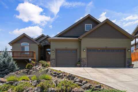22 Terra Linda Court, Eagle Point, OR 97524
