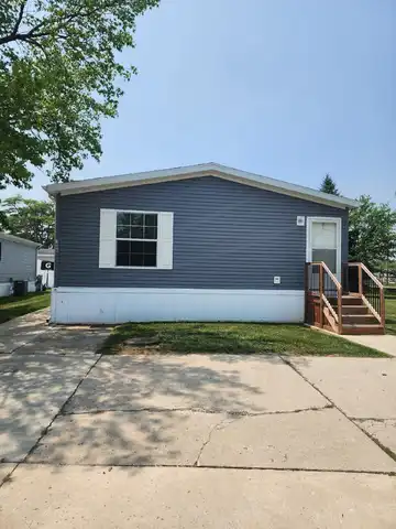 1000 Chateau, Monroe, MI 48161