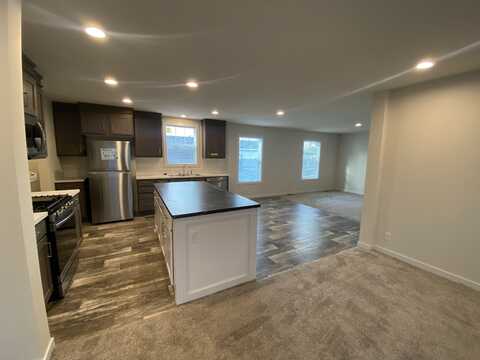 58271 Hillchester Rd, Washington, MI 48094